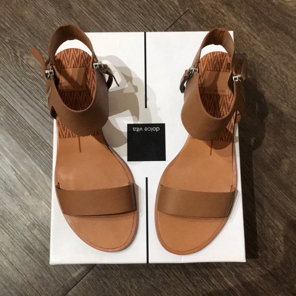 Dolce Vita Paris Sandals size 7.5